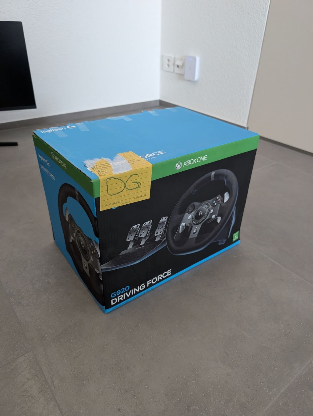 Logitech Console: Lenkrad Logitech G920 Driving Force mit Pedalen Set – Nuovo (secondo la descrizione) da Schaffhausen venduto da Luchetto_97 4