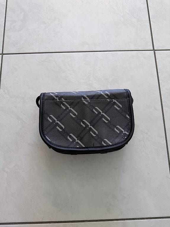 Borse: A3B Shoulderbag – Usato da Urtenen-Schönbühl venduto da ninociotti 2