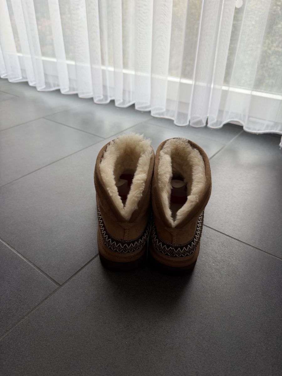 Ugg Damenschuhe: UGG Frauen Schuhe size 39 – Neu (gemäss Beschreibung) aus Lenzburg von Jet_mir 2