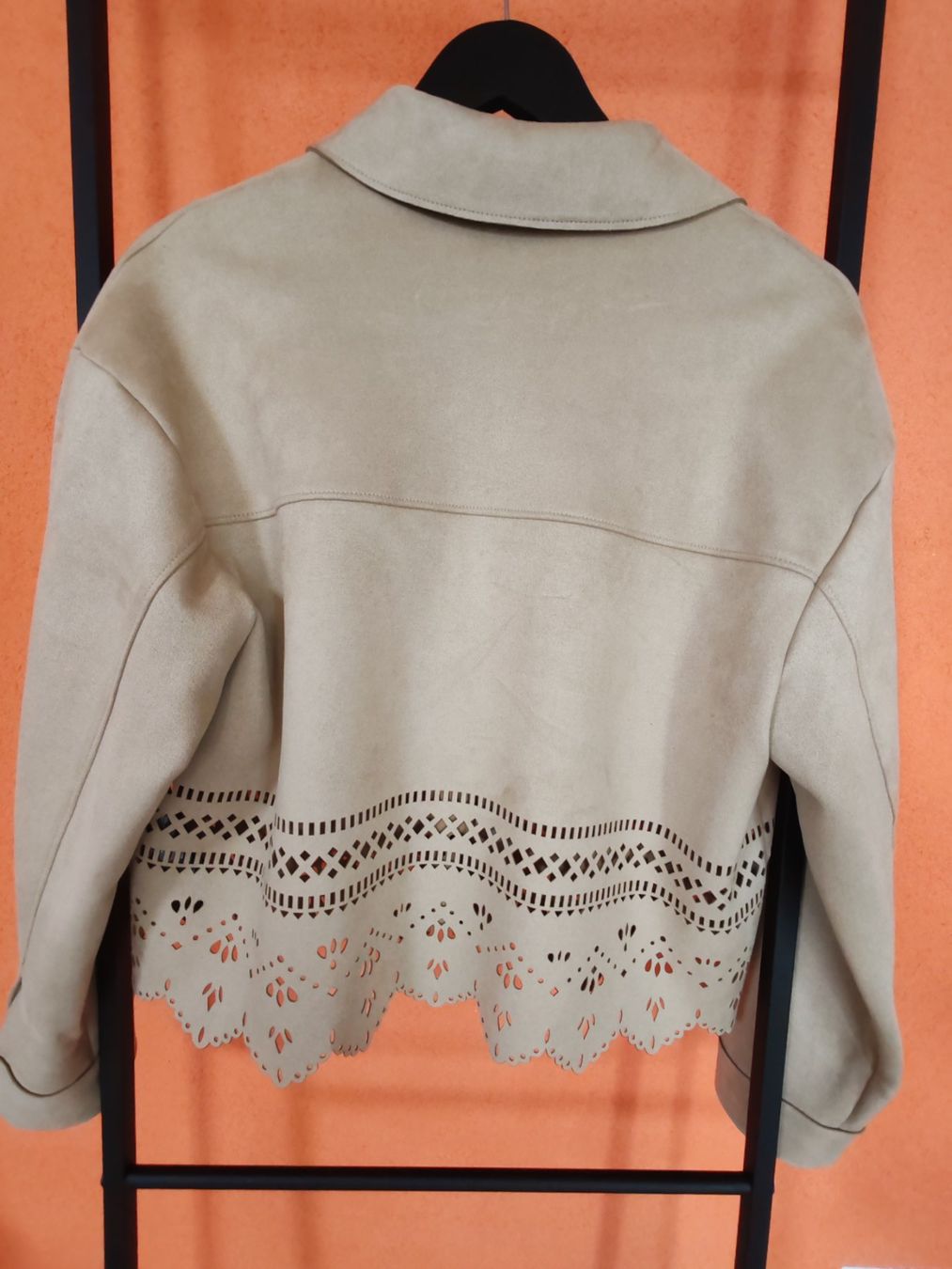 Camicette: Neue Bluse aus Lederimitat von Zara – Nuovo (secondo la descrizione) da Egnach venduto da bgdo26 2