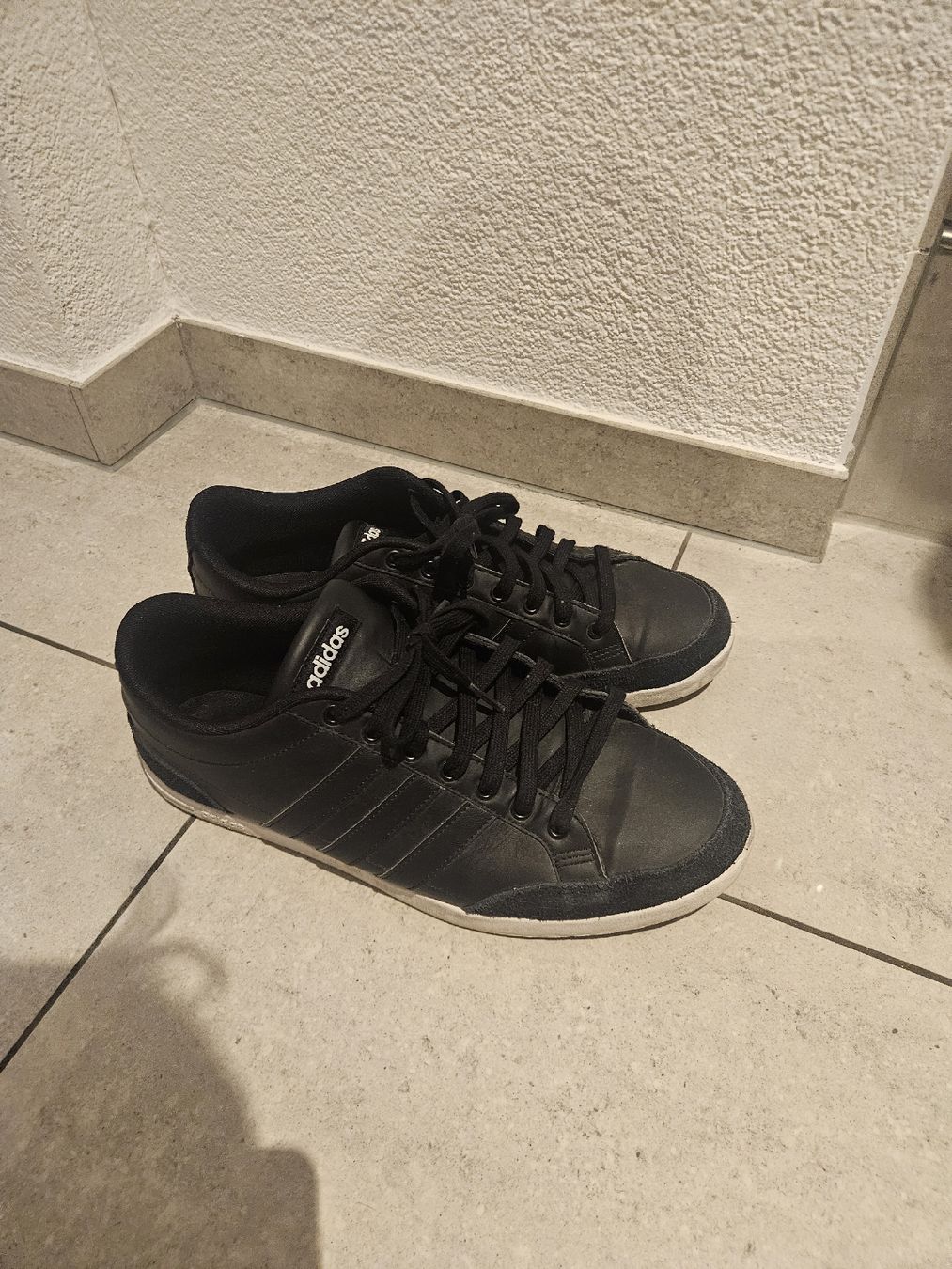 Adidas Scarpe da uomo: Adidas schwarz - Gr. 44 Adidas VS Pace – Usato da Wohlen AG venduto da Rosafio01