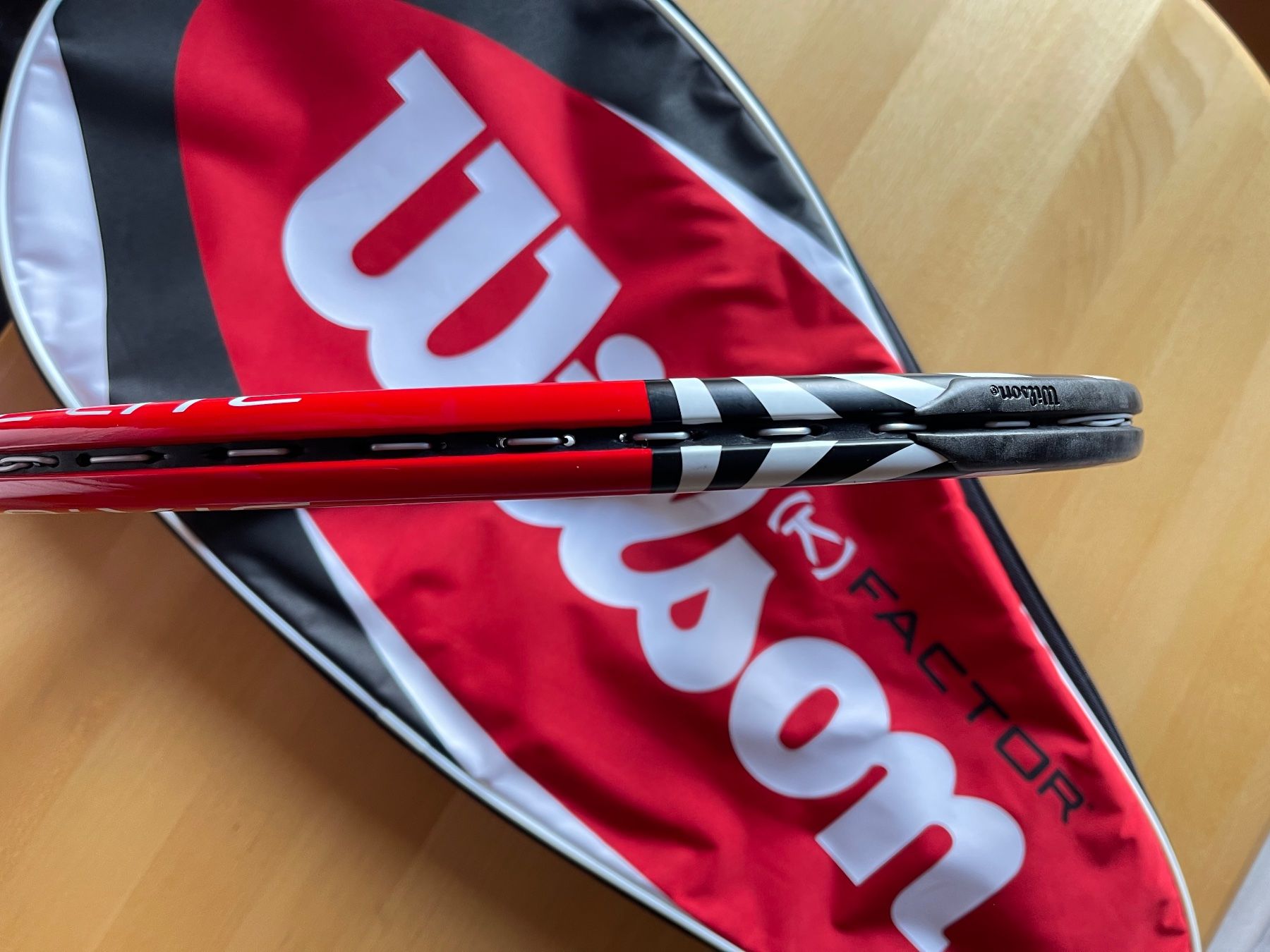Wilson Racchette: Wilson K-Factor Tennisschläger + Tasche – Usato da Kriens venduto da Angie88 5