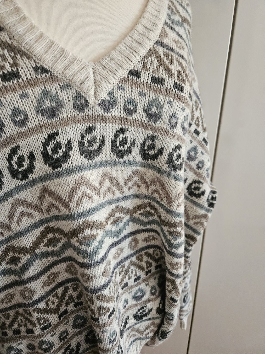 Maglioni & Felpe: Hippie Boho Vintage Pullover – Usato da Zürich venduto da ColdCoffee 2