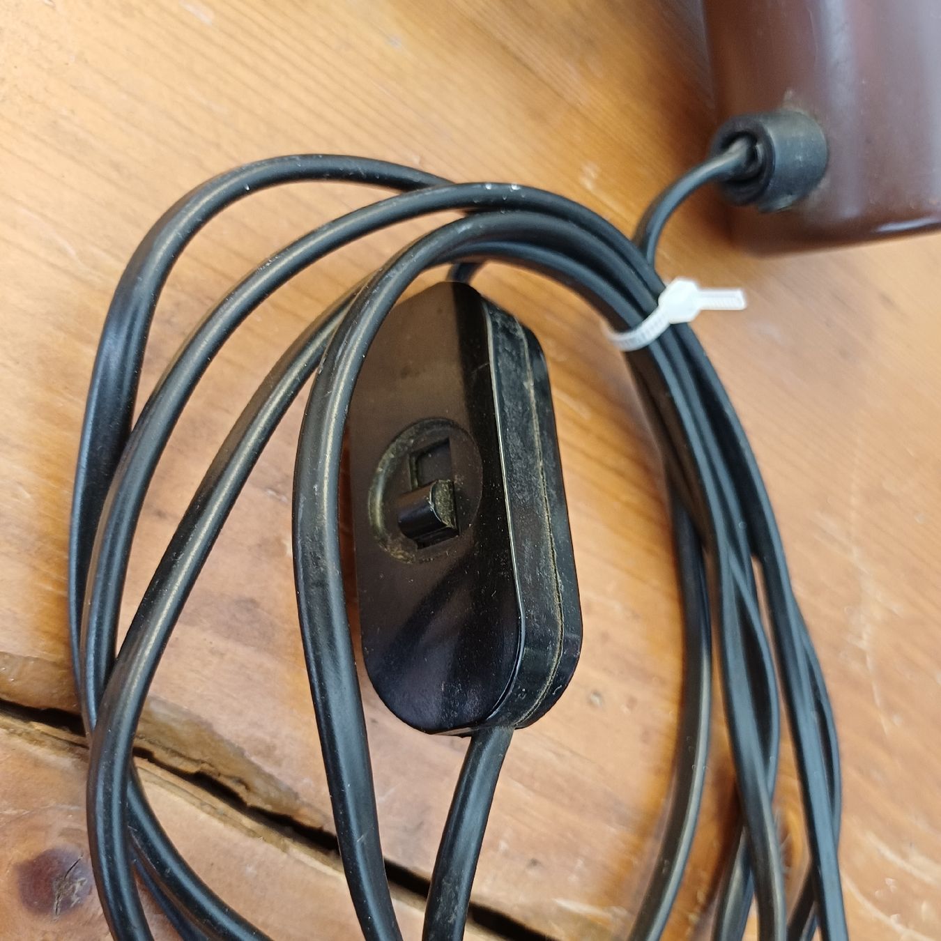 Lampade: Vintage Klemmleuchte braun Lampe – Usato da Merenschwand venduto da Brockinell 4
