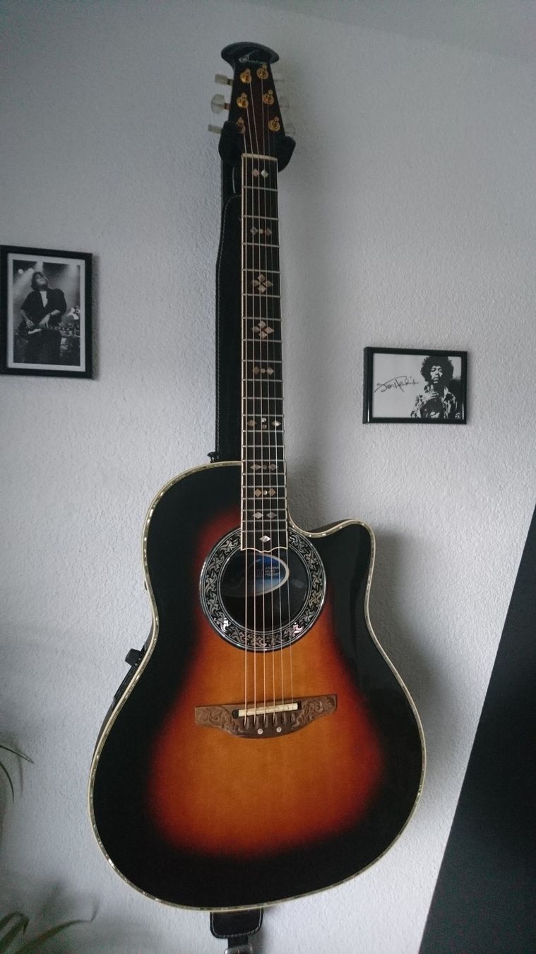 Ovation Strumenti musicali: Ovation Custom Legend 1869 Super Shallow Cutaway – Usato da Gretzenbach venduto da HorstV