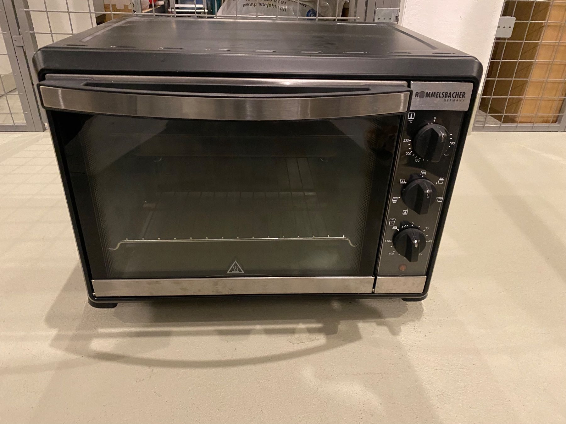 Rommelsbacher Appareils de cuisine: Rommelsbacher Backofen – D'occasion à Zürich par annaninamueller