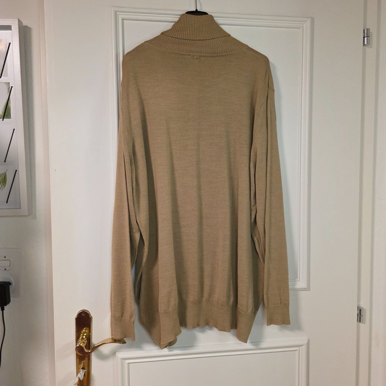 C&A Maglioni & Felpe: Beiger Rollkragenpullover – bequem & zeitlos – Usato da Wald ZH venduto da CapLux 3