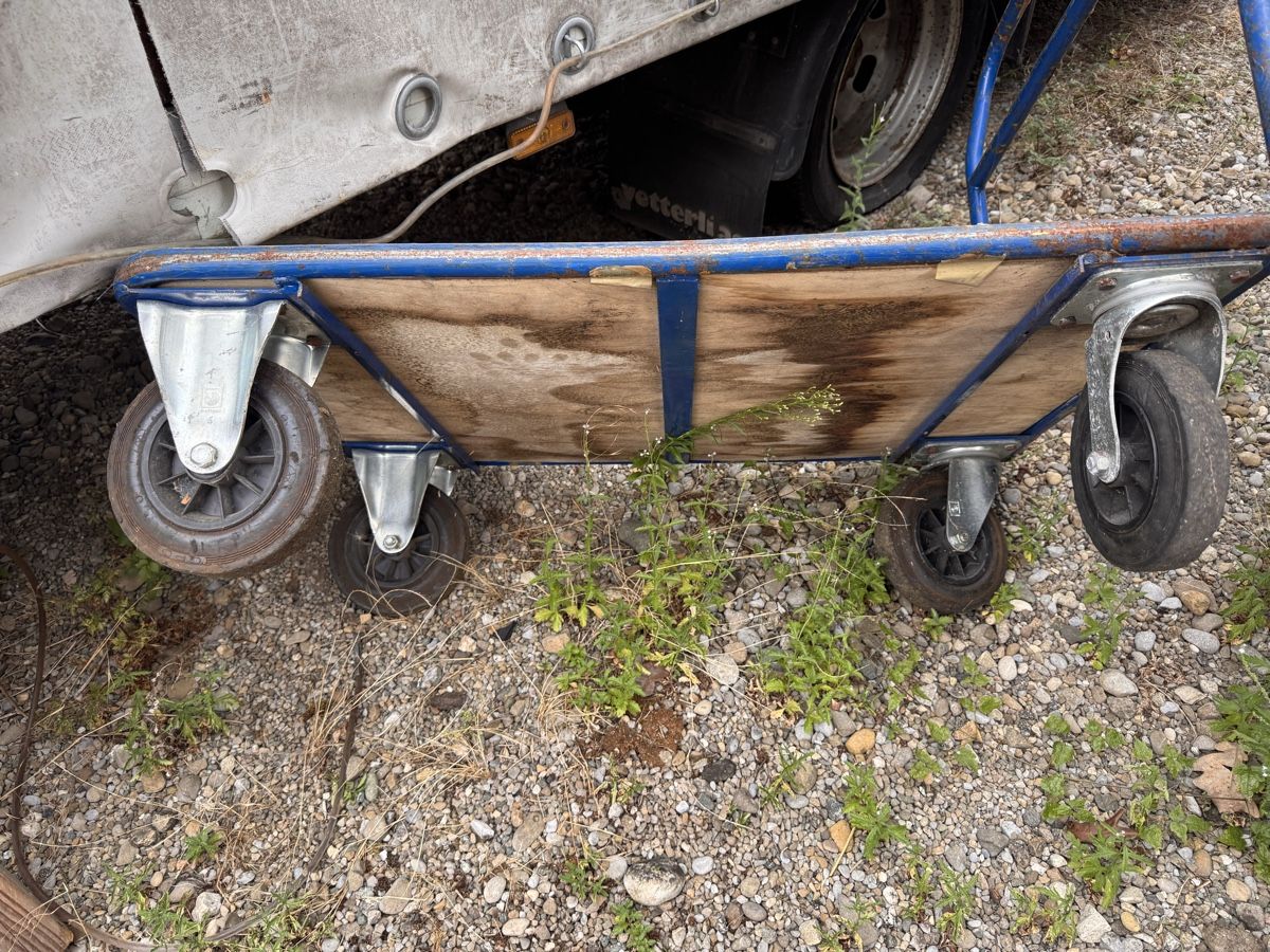 Transportwagen: Sackkarre mit Plattform, blauer Rahmen, Holzplatte, gebrauch – Gebraucht aus Künten von tot_bw26 1