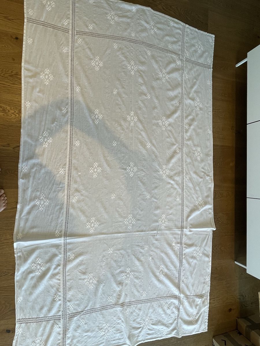 Altra biancheria da tavola: Tischtuch gestickt weiss 240cm x 140cm – Usato da Niederbüren venduto da poschti 5