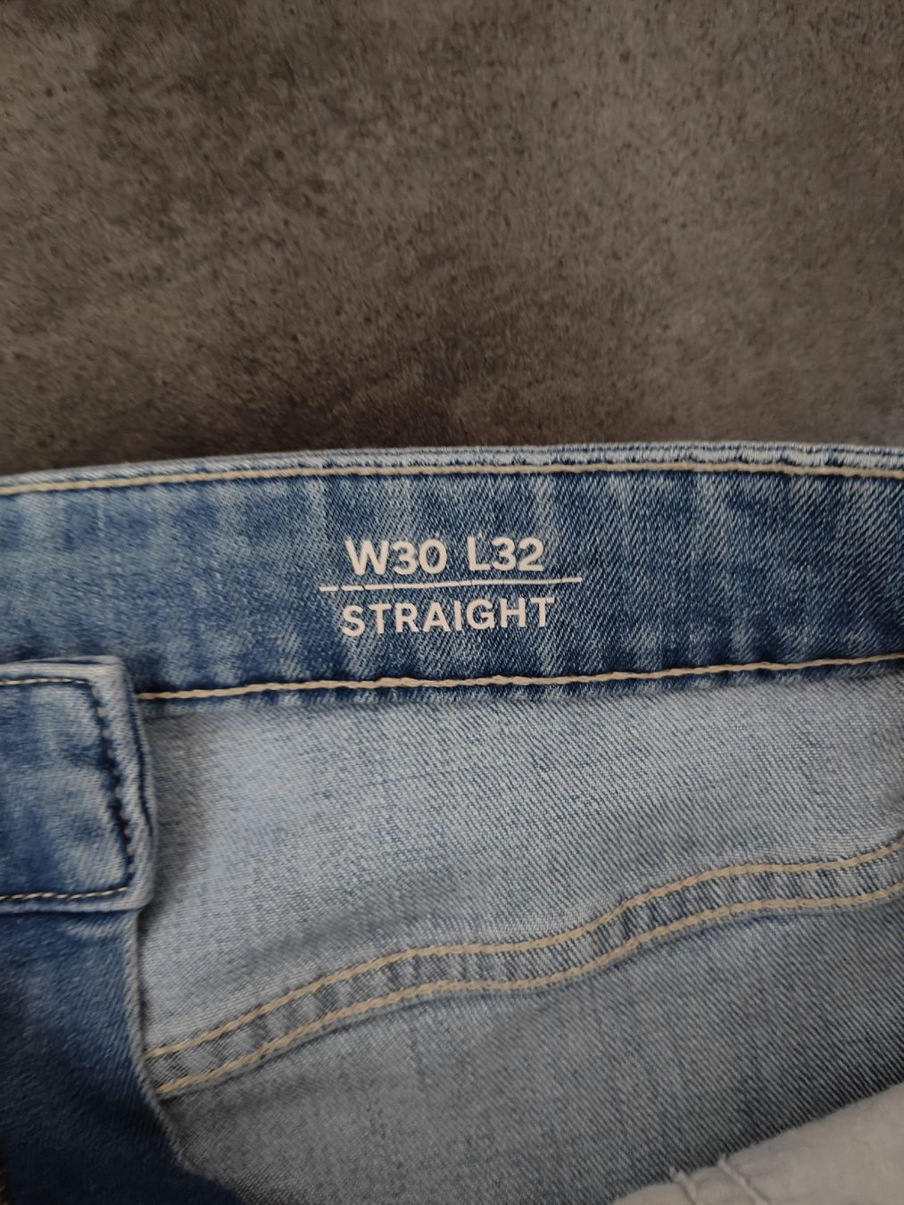 C&A Jeans: Straight Jeans W30xL32 – D'occasion à Zeihen par cedric460 2