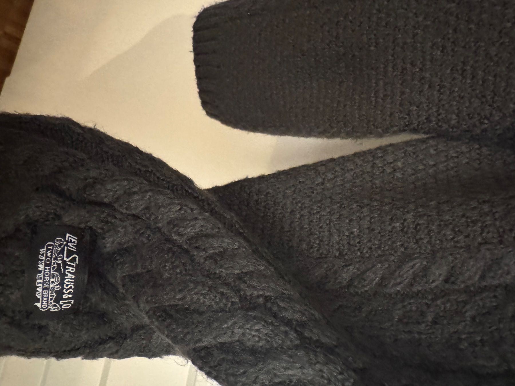 Levi's Maglioni & Felpe: Levi's Strickpullover, Grösse S, Dunkelgrau, Relaxed Fit – Usato da Chur venduto da schoel 1