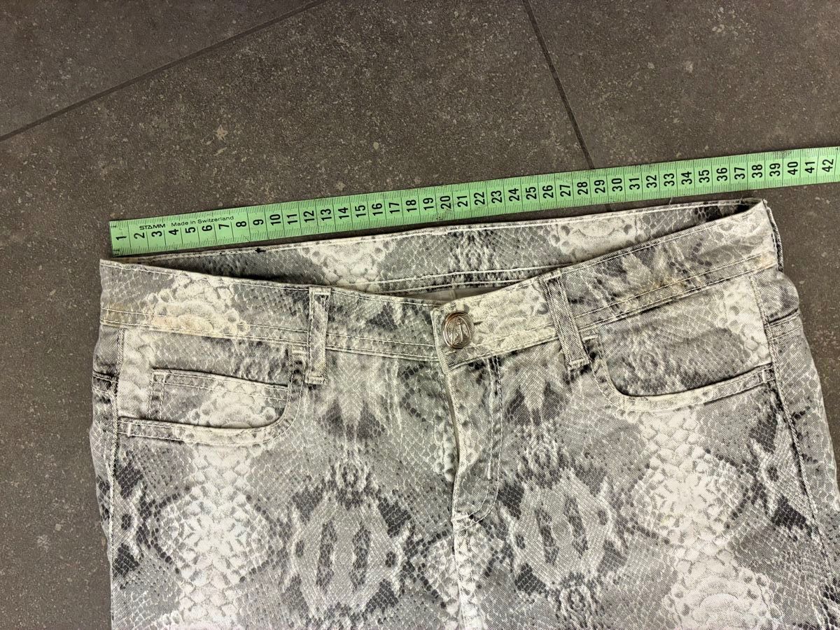 Leggings: Damen Hose Schlangenmuster in 36 – Usato da Niederglatt ZH venduto da karinso 2