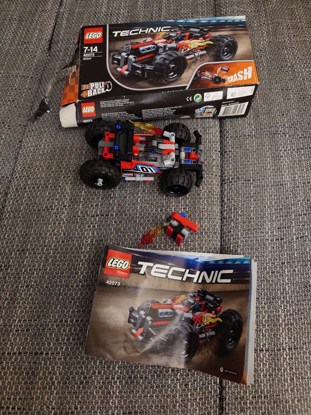 Technics Kit di costruzioni: Kiste mit Lego und Lego Technik – Usato da Bätterkinden venduto da Grooovy 3
