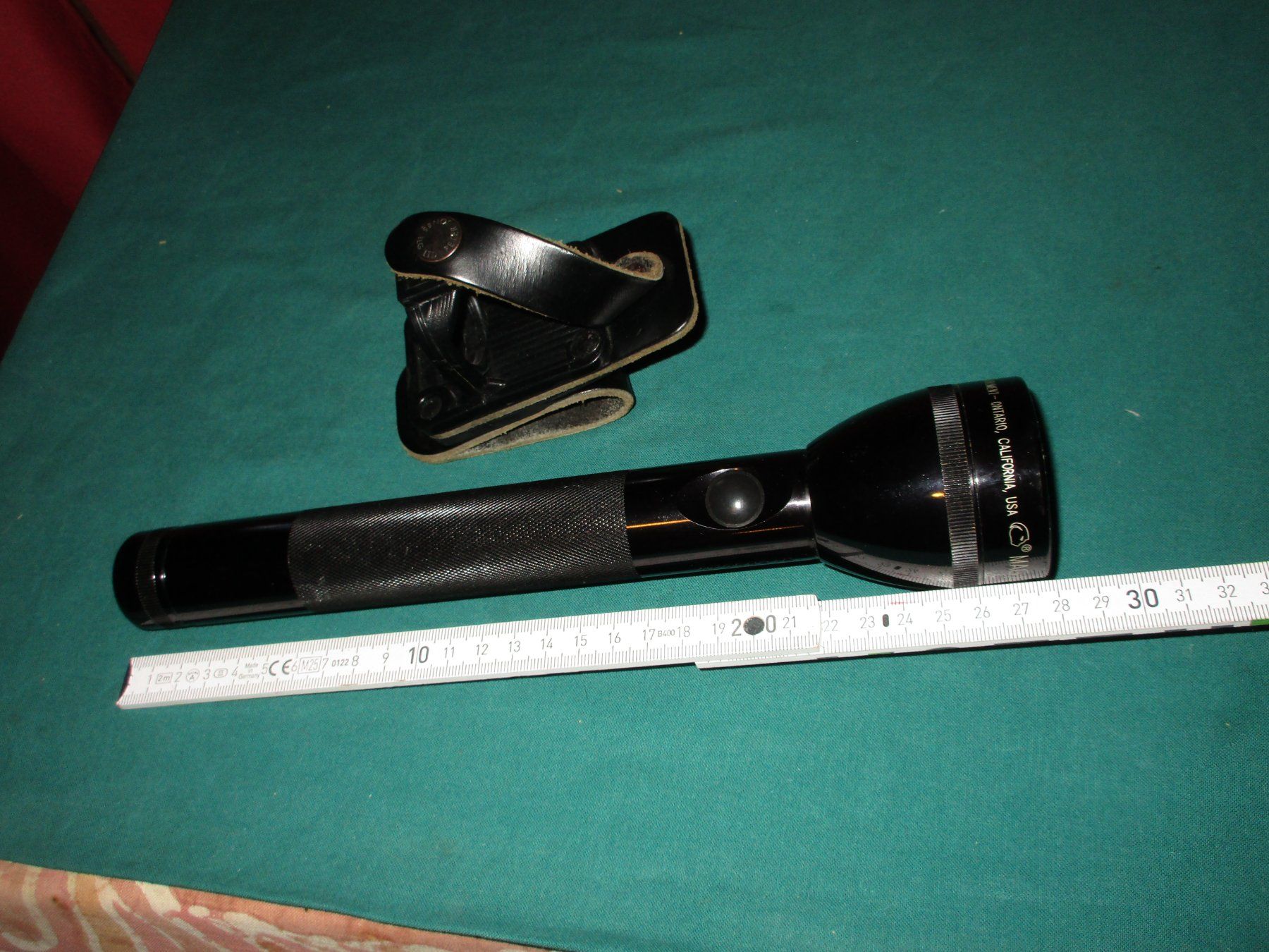Schweizer Armee Armi bianche: MAG-LITE Taschenlampe – Usato da Bowil venduto da vifi01 4