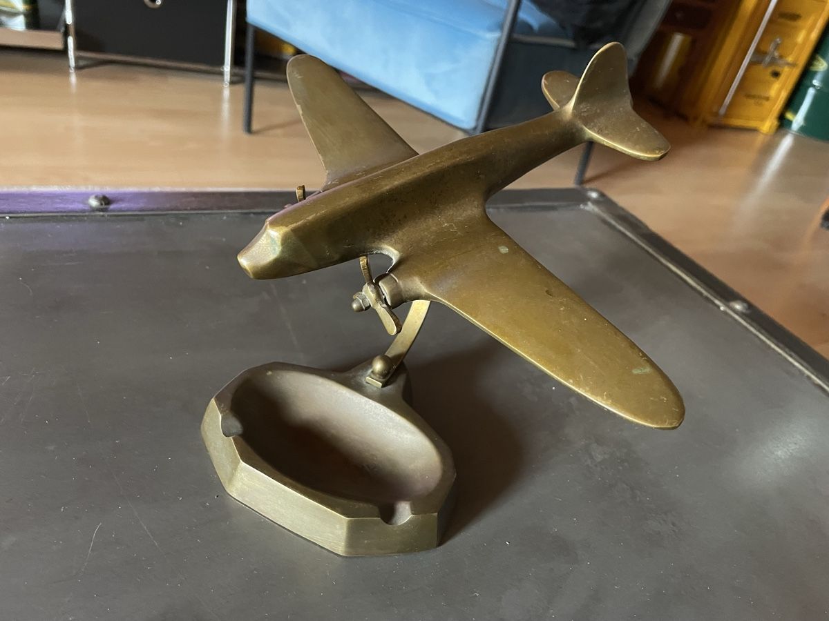 Portacenere: Flugzeug Aschenbecher DC-3 Art Deco – Usato da Thun venduto da Mumi 1