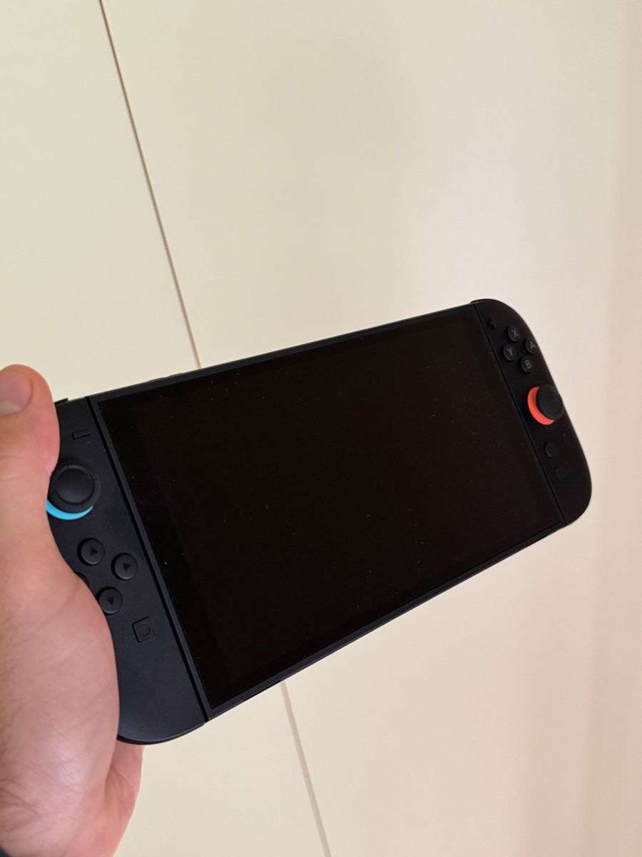 Nintendo Console: Nintendo Switch 2 – Usato da Zürich venduto da arb_9qhc