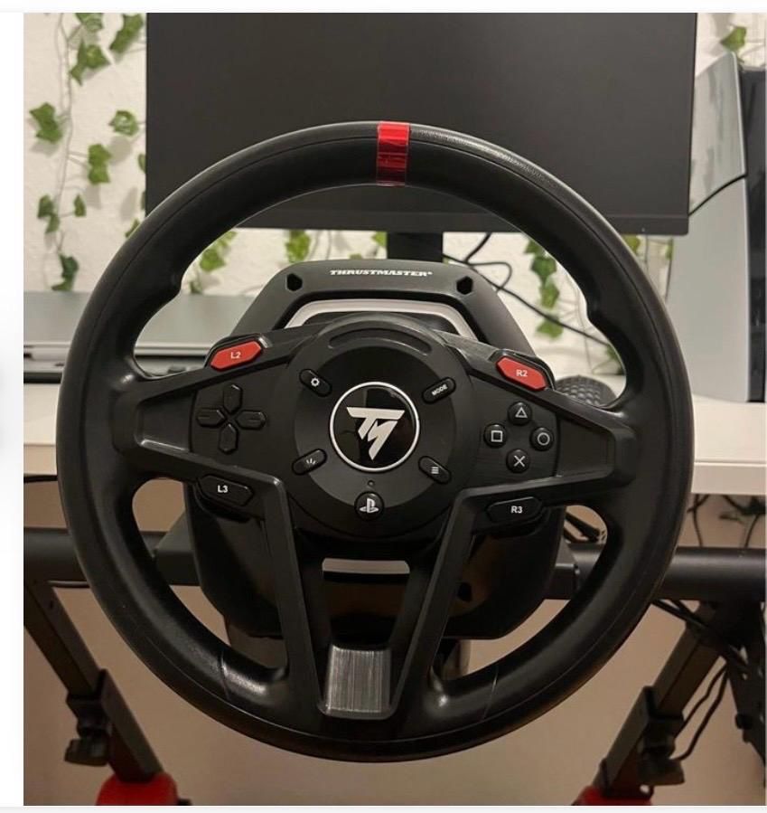 Console: Volant Thrustmaster T128 en état neuf – Nuovo (secondo la descrizione) da Bogis-Bossey venduto da lis_sc9j