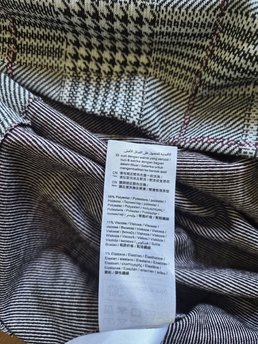 Esprit Röcke: Esprit karierter Rock Gr. XL – Gebraucht aus Schwarzenberg LU von LadySecondhand 2