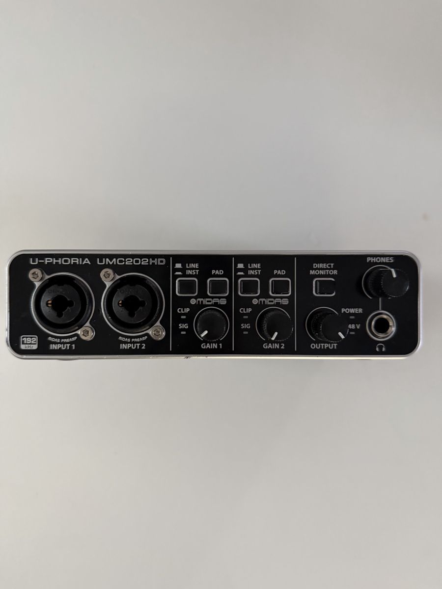 Behringer Attrezzatura per studi di registrazione: Carte son Behringer U-PHORIA UMC202HD – Usato da Cornol venduto da zep-3 3