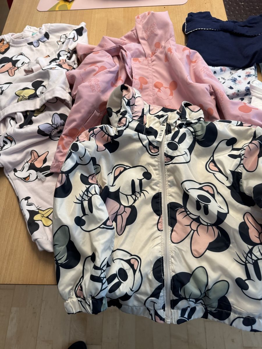 H&M Lotti & Set di vestiti: Kleinkinderkleider Gr. 86/92 – Usato da Basel venduto da Ursulabhardt 4