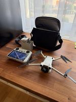DJI Mini 3 Pro mit DJI RC, 3 Akkus & Ladehub