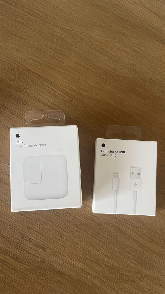 Apple Caricabatterie: Original Apple USB 12W Netzteil + Lightning auf USB Kabel 1m – Nuovo (secondo la descrizione) da Dübendorf venduto da nlo_vpk9