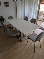 Table extensible + 6 chaises 