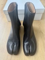 Maison Margiela Tabis, Gr 36, schwarz