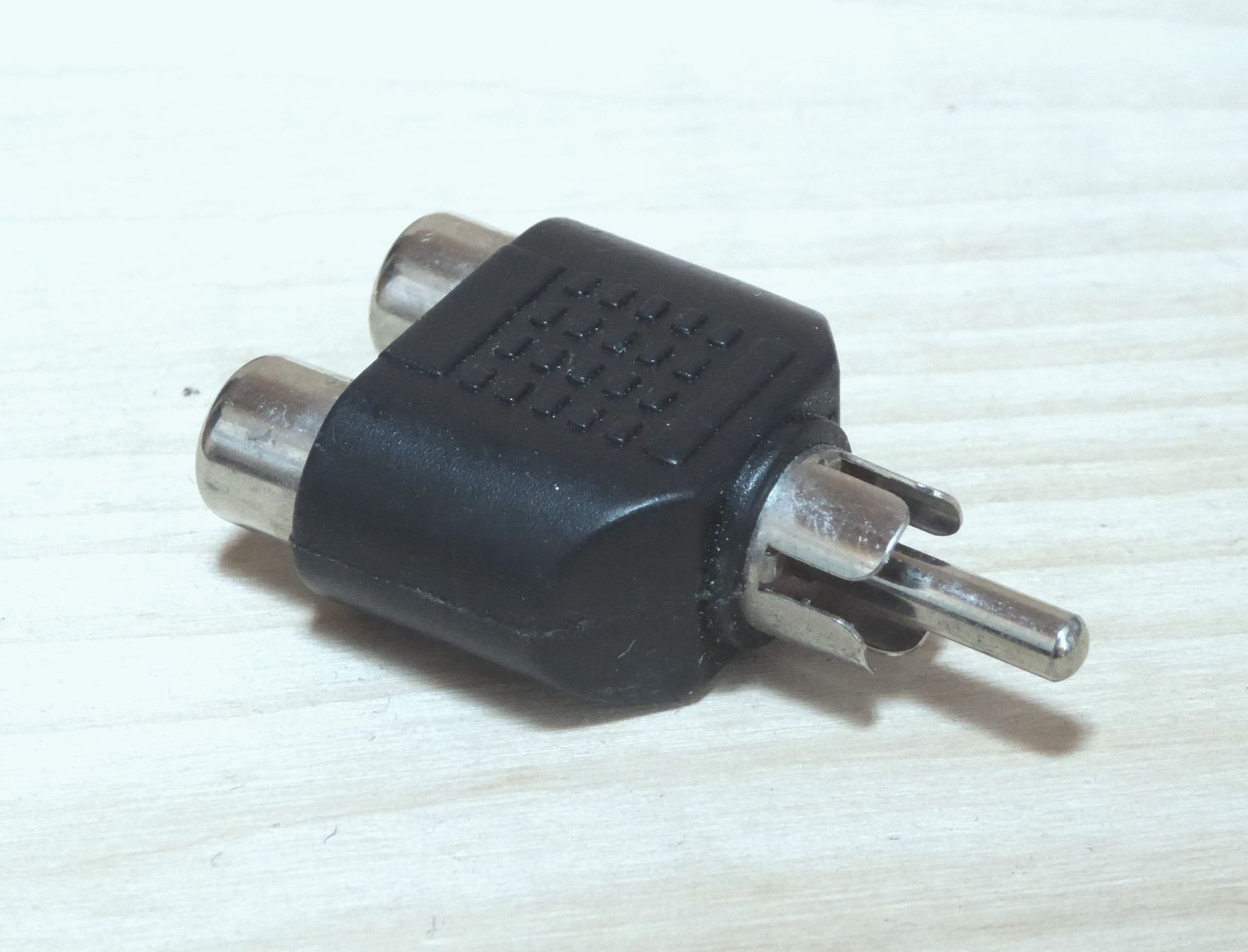 Unità & Adattatore: Cinch Splitter Verteiler, Y Adapter 2 Stk. – Nuovo (secondo la descrizione) da Lenk im Simmental venduto da Ruedauph 1