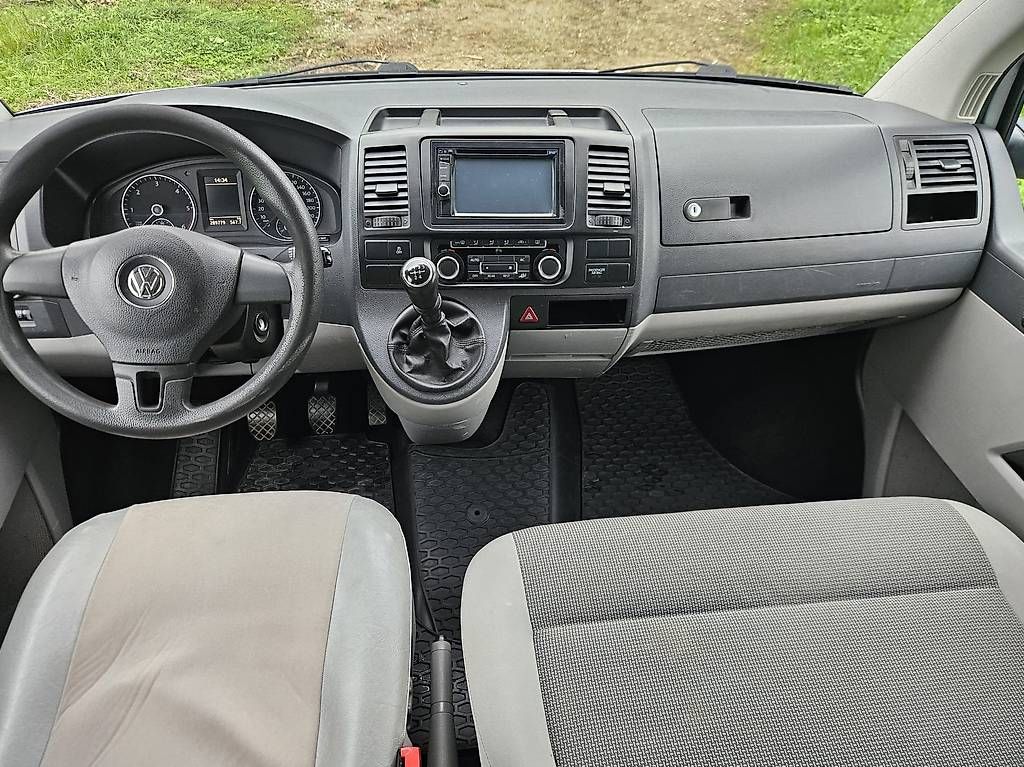 VW Veicoli da campeggio: VW T5 Caravelle – Usato da Bischofszell venduto da and_yk2w 3