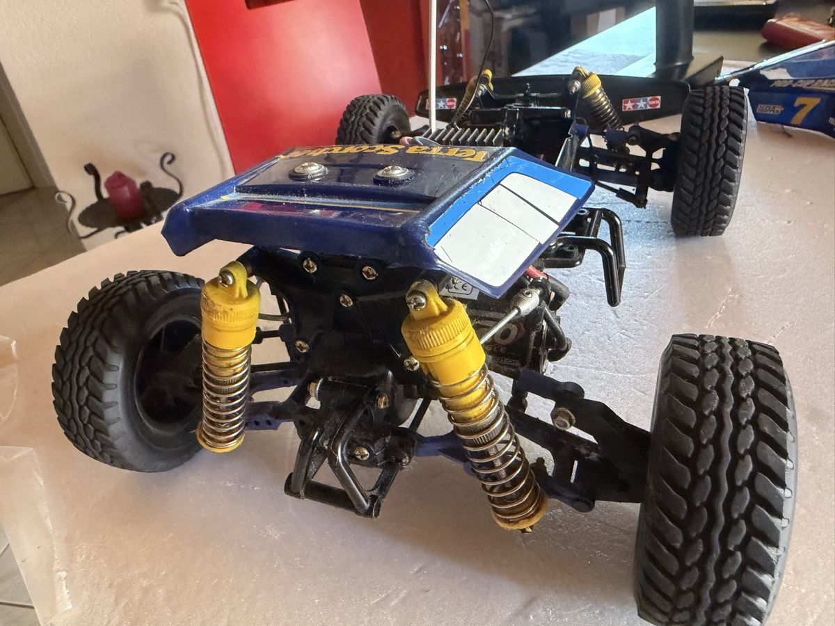 Kyosho Modellismo RC: BUGGY  KYOSHO-TAMIYA  4WD – Usato da Apples venduto da Gasscret 4
