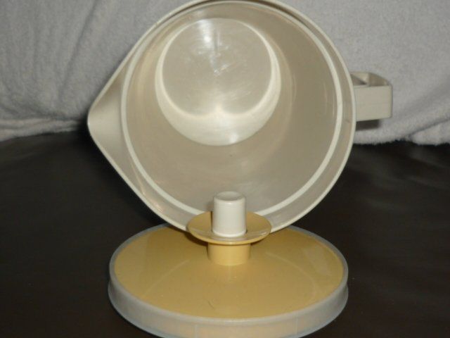 Tupperware Contenitori & Simili: TUPPERWARE KRUG – Usato da St.Gallen venduto da Anso 1