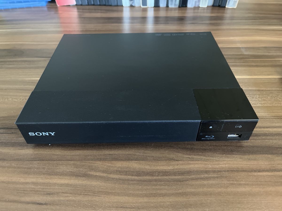 Sony Lettore multimediale & Streamer: Sony Blu-Ray/DVD Player mit vielen Filmen – Usato da Zollbrück venduto da 1nicu1 1