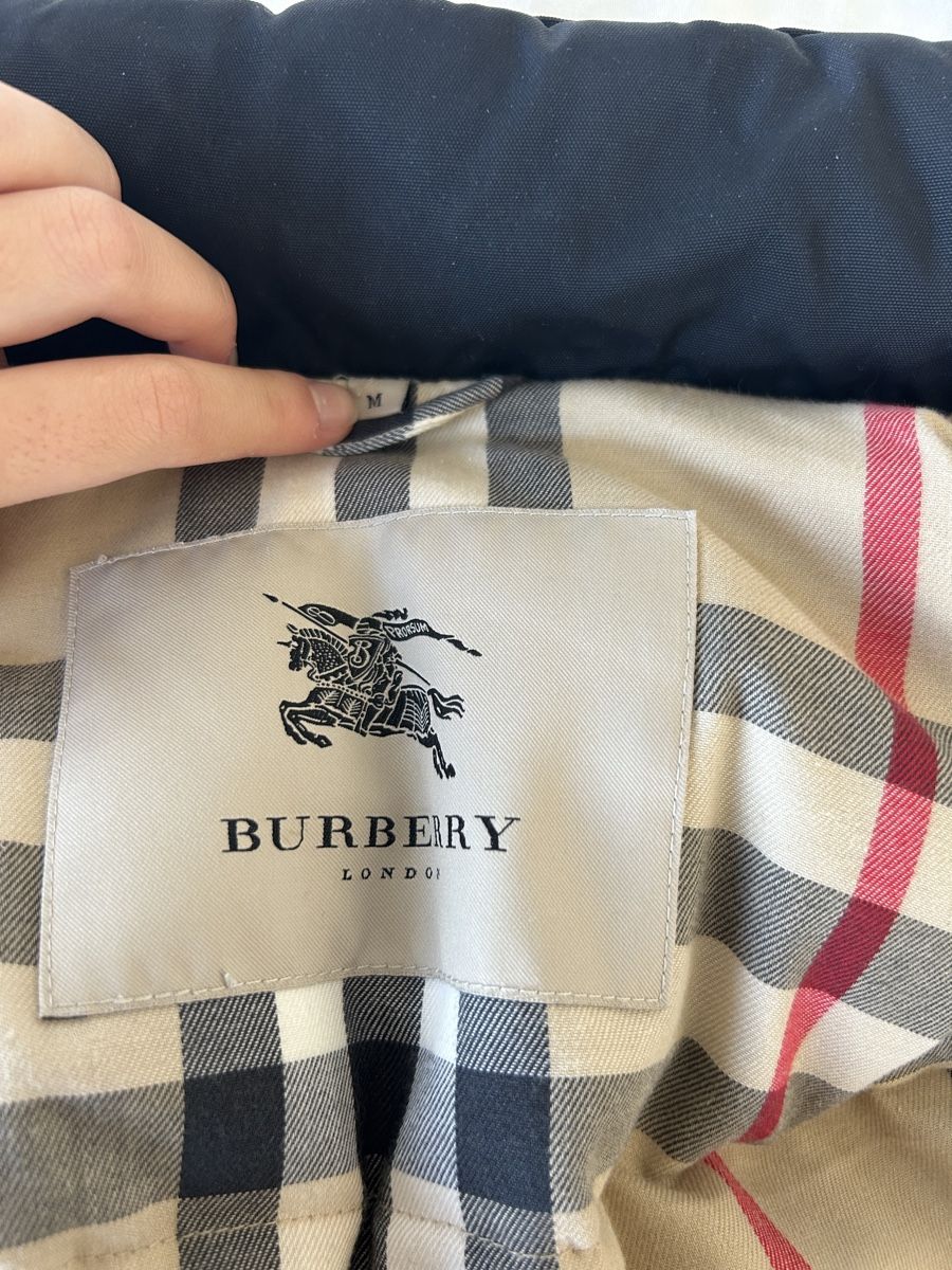 Burberry Giacche: Burberry Jacket – Nuovo (secondo la descrizione) da Horgen venduto da mar_9yv7 4