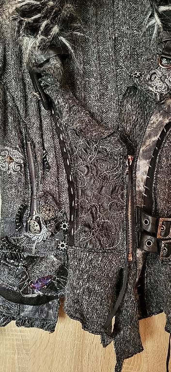 Jacken: Jäckli,  mit vielen Dtails, gr S/M – Gebraucht aus Laupen BE von Ursulam3635 1