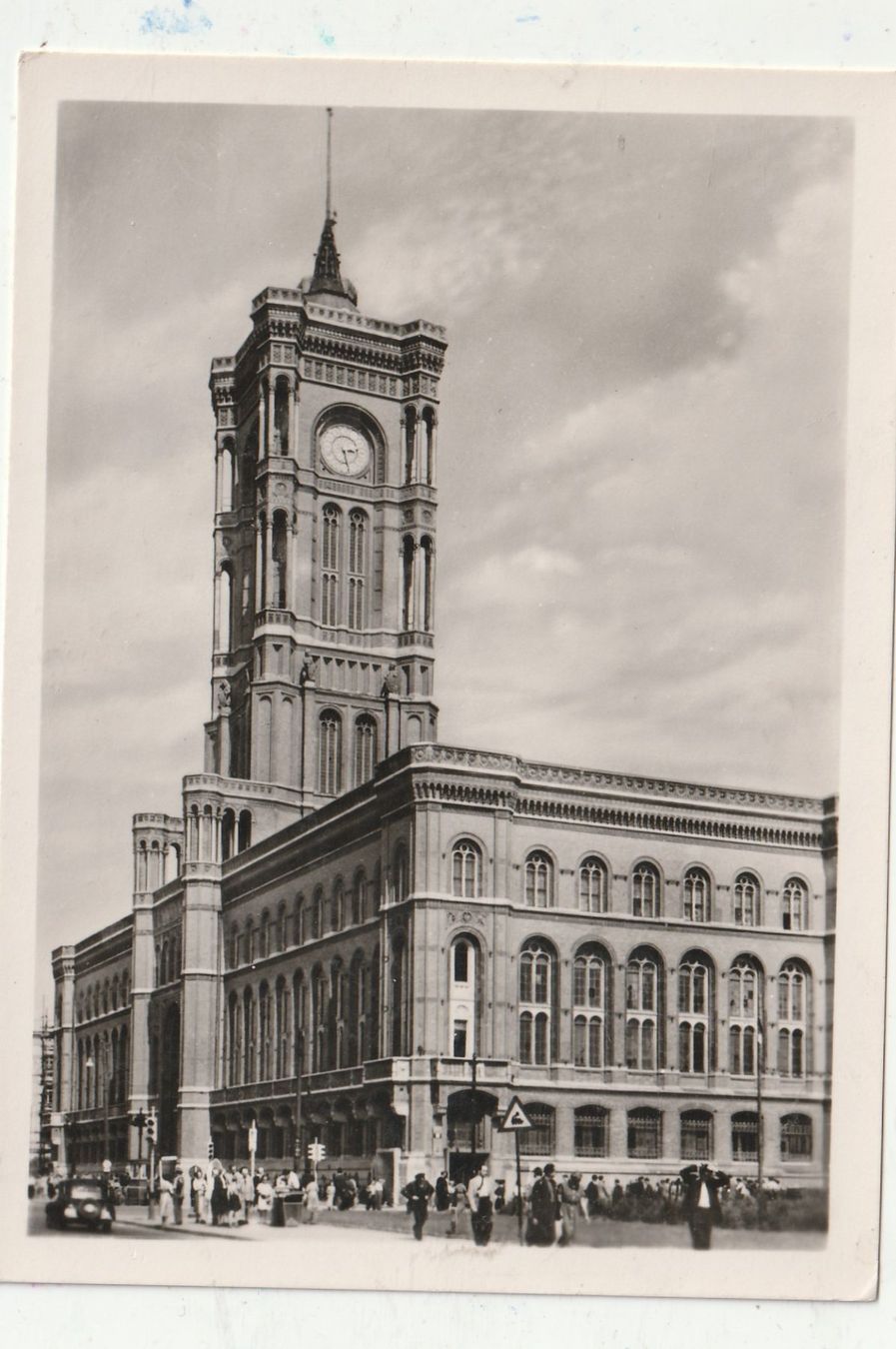Cartoline postali: DDR berliner Rathaus – Usato da Lumbrein venduto da made02