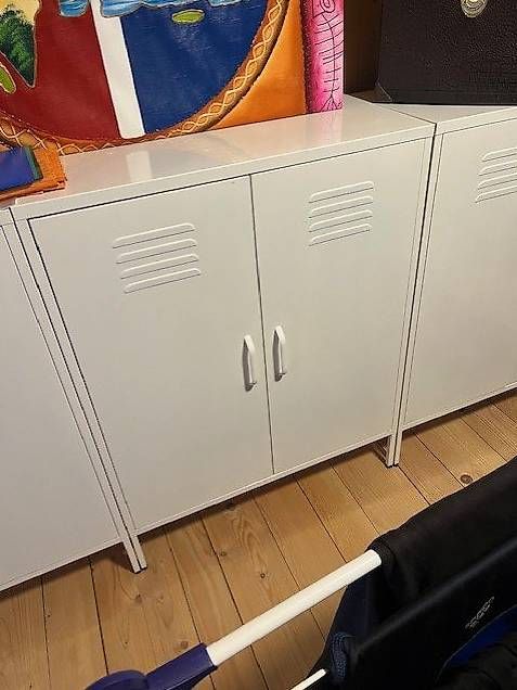 Schränke: Blechschrank weiss – Gebraucht aus Wynigen von Maette1