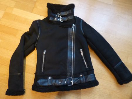 Warme Winterjacke ZARA, schwarz XS, Wildleder-Optik, wie neu