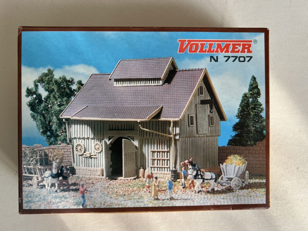 Vollmer Modellini di ferrovie: Vollmer N 7707 Scheune – Nuovo (secondo la descrizione) da Zeiningen venduto da nic_2rmd