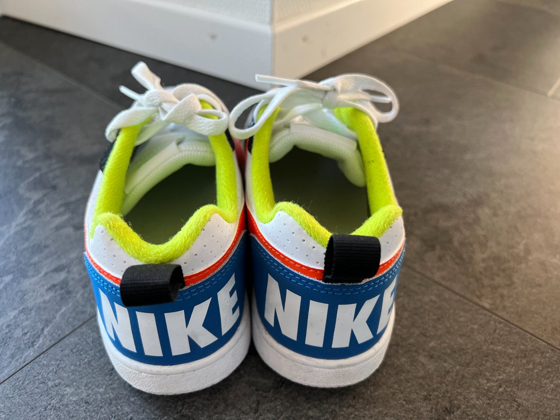 Nike Scarpe da uomo: NIKE Schuhe, Neu Gr. 36,5 – Nuovo (secondo la descrizione) da Walzenhausen venduto da Cerna007 2