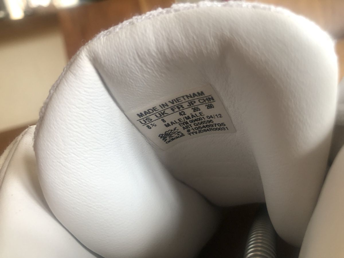 Adidas Scarpe da uomo: Men Adidas sneakers size 41 – Usato da Freienwil venduto da Nompumelelo 4