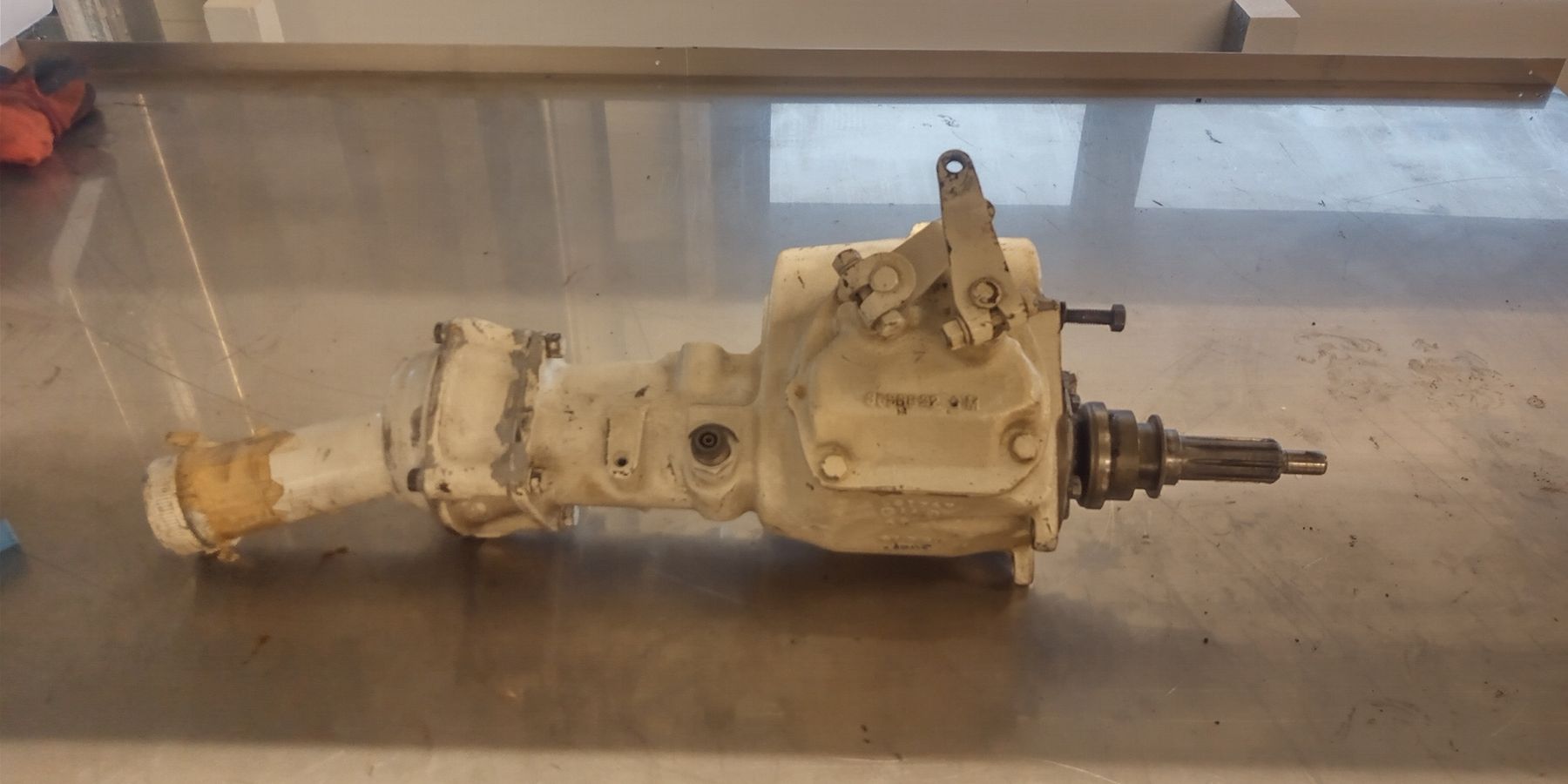 Chevrolet Tutti pezzi di ricambio auto: Chevrolet Getriebe 1949-1954 – Usato da Steinen venduto da Blackcadillac