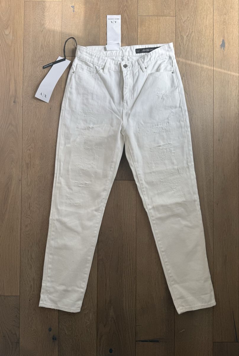Armani Jeans: New Armani exchange J06 white jeans, 27 – Neu und originalverpackt aus Zug von Nat.yushkevich 2
