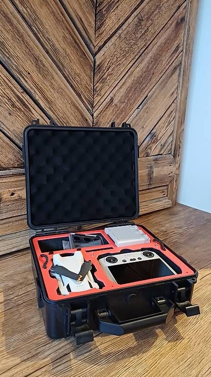 DJI Videocamere: Dji Mini 3 Fly More Combo + ND Filter + Waterproof Hard Case – Usato da Zuzwil SG venduto da tim_pyr8 1