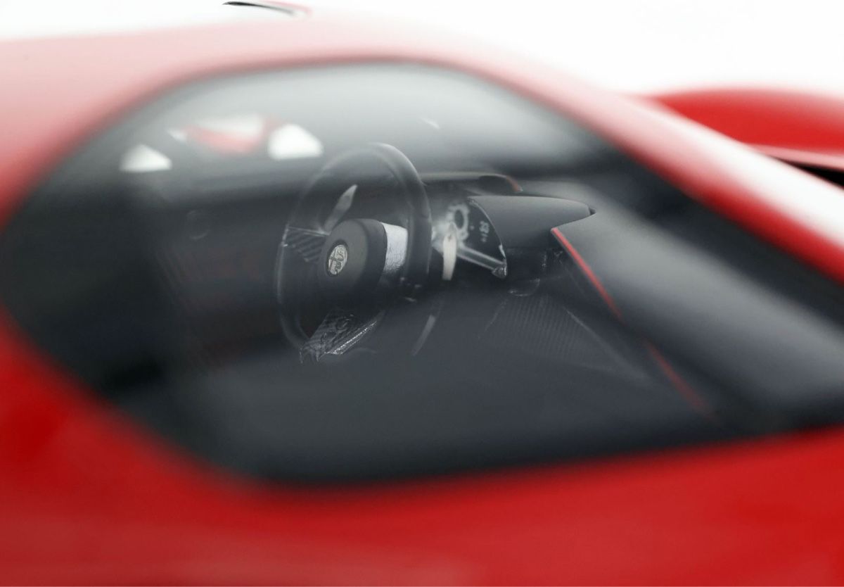 Alfa Romeo Modellini d'auto: ALFA ROMEO 33 STRADALE ROSSO ALFA – Nuovo e nell'imballaggio originale da Bergdietikon venduto da Modell_Cars 6