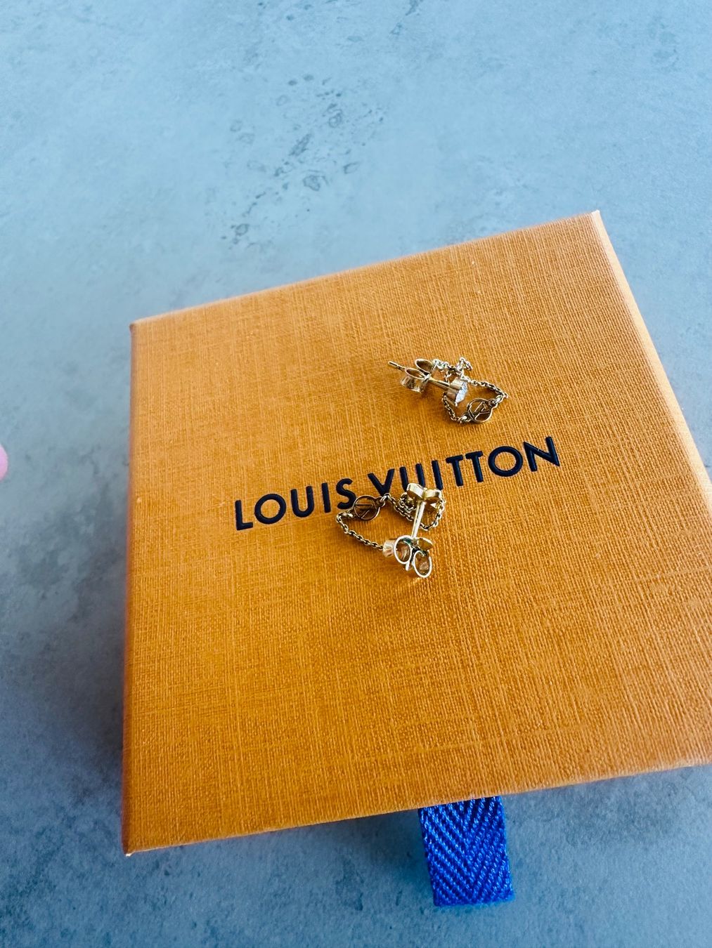 Louis Vuitton Boucles d'oreille: Louis Vuitton – D'occasion à Le bry par Jasminka2015