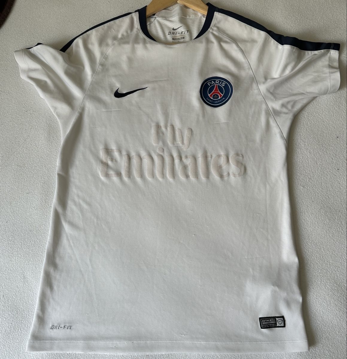 Nike Maillots de corps & Pantalons: PSG Trikot G M – D'occasion à Maienfeld par tobeyl2020 2