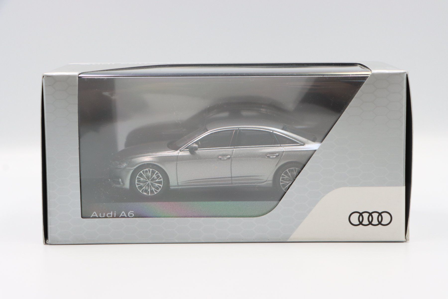 Audi Modellini d'auto: Audi A6 Limousine 2018 1:43 iScale – Nuovo e nell'imballaggio originale da Bühl b.Aarberg venduto da modelldiecast