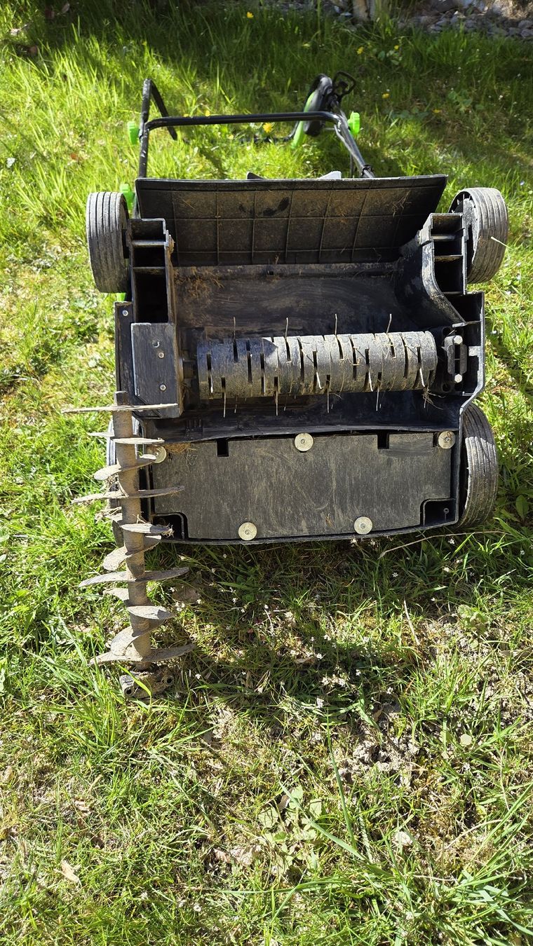Attrezzi per la lavorazione del suolo: scarificateur électrique – Usato da Goumoens-la-Ville venduto da nsbourquin 1