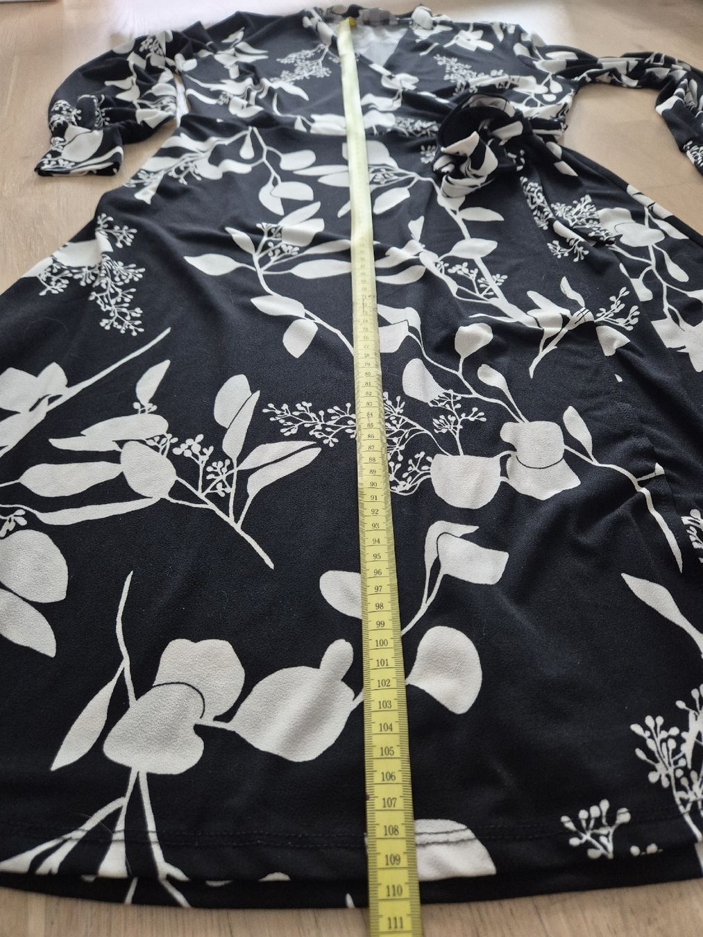 H&M Vestiti: Wickelkleid Gr.L – Nuovo (secondo la descrizione) da Schaffhausen venduto da Madison74 5